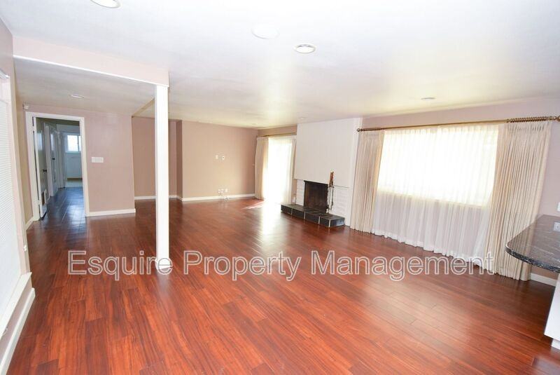 1335 Lawrence Way - Photo 3 of 17