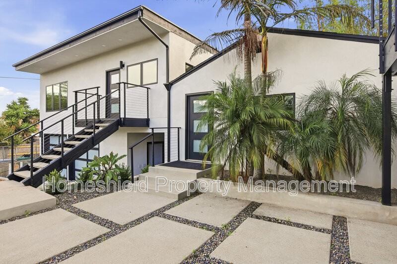 3704 Wilcox St #A - Photo 3 of 15