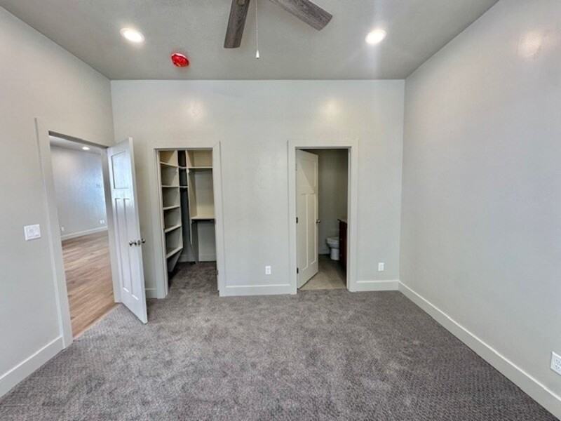 7833 Wn - Photo 4 of 9