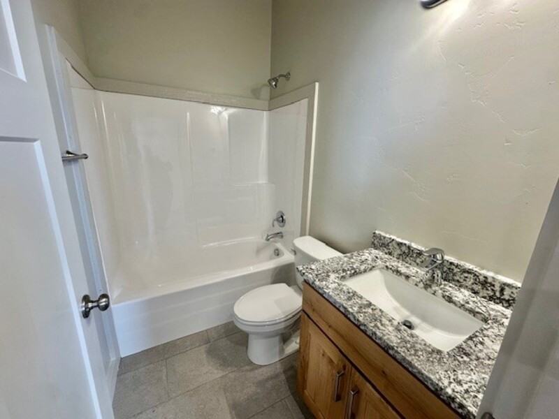 7833 Wn - Photo 7 of 9