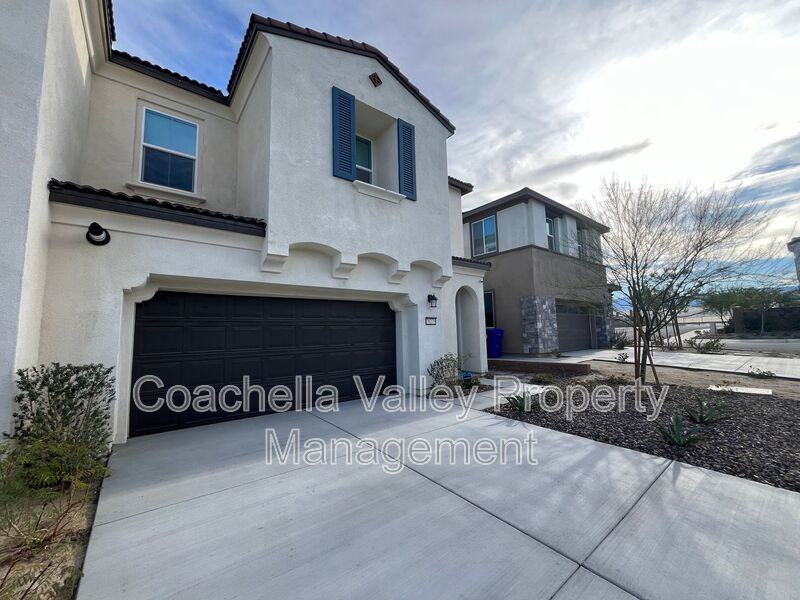 76279 Cambridge Dr - Photo 5 of 48