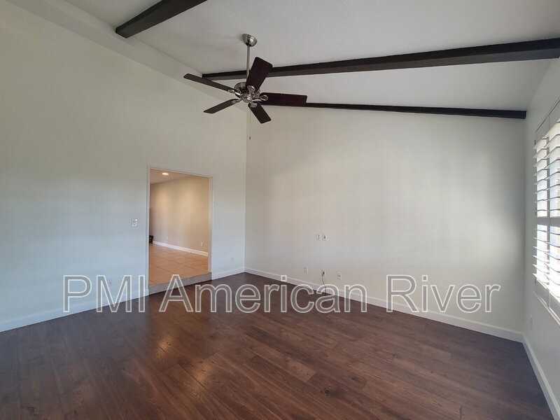 7817 Palmyra Dr - Photo 5 of 30