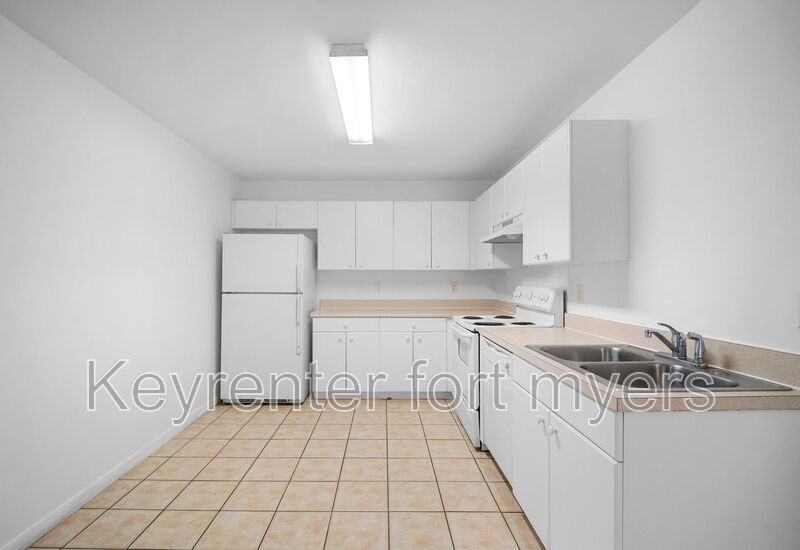 4646 15th St Sw - Photo 6 of 29