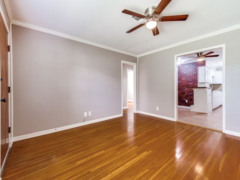 118 Southbrook Cir - Photo 7 of 50