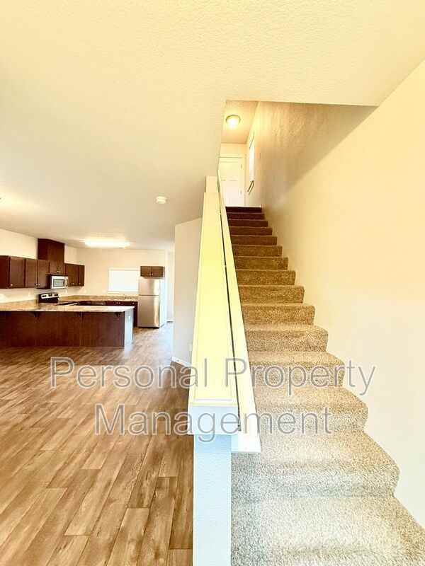 12600 Ne 49th St - Photo 3 of 15