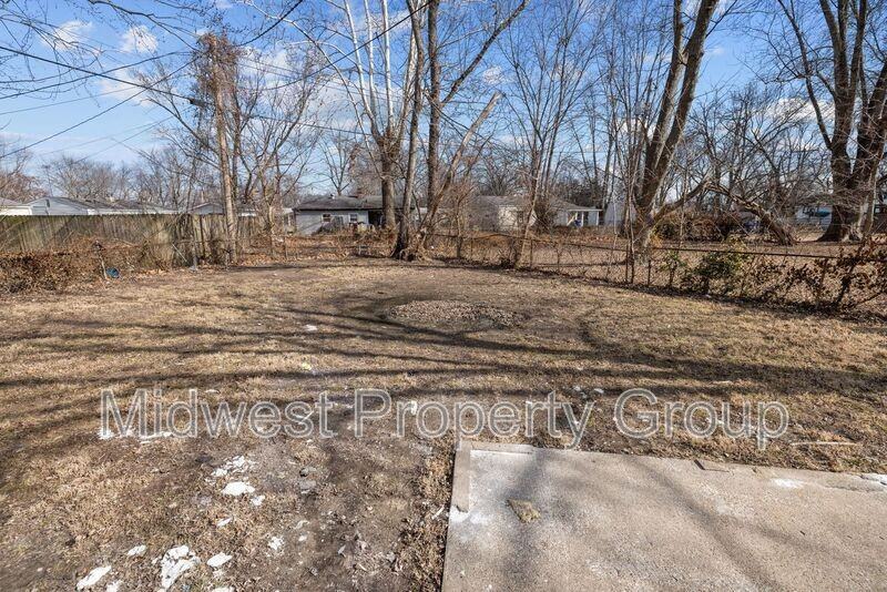 10 Juno Dr - Photo 4 of 24