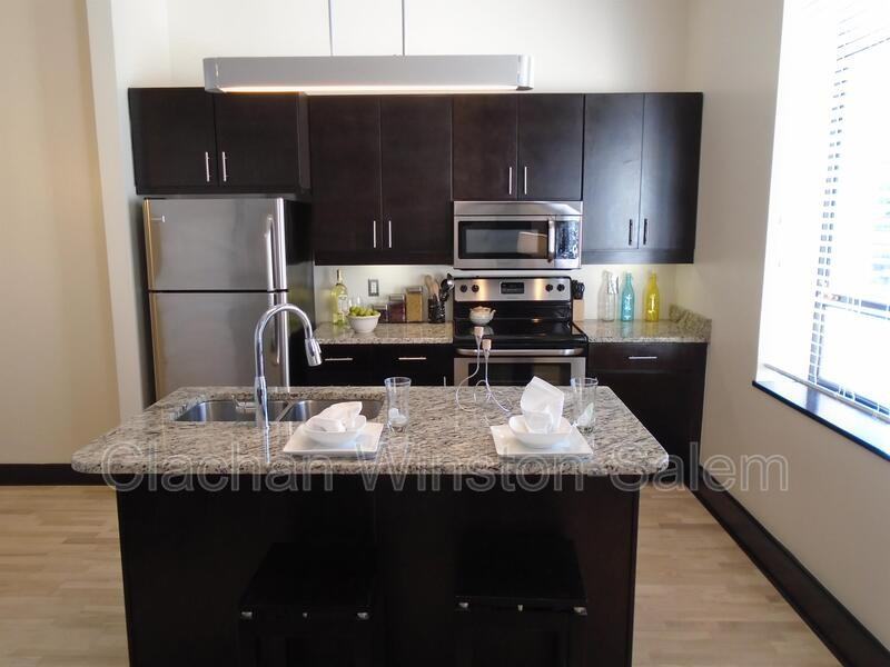 50 W 4th St #112 - Photo 7 of 11