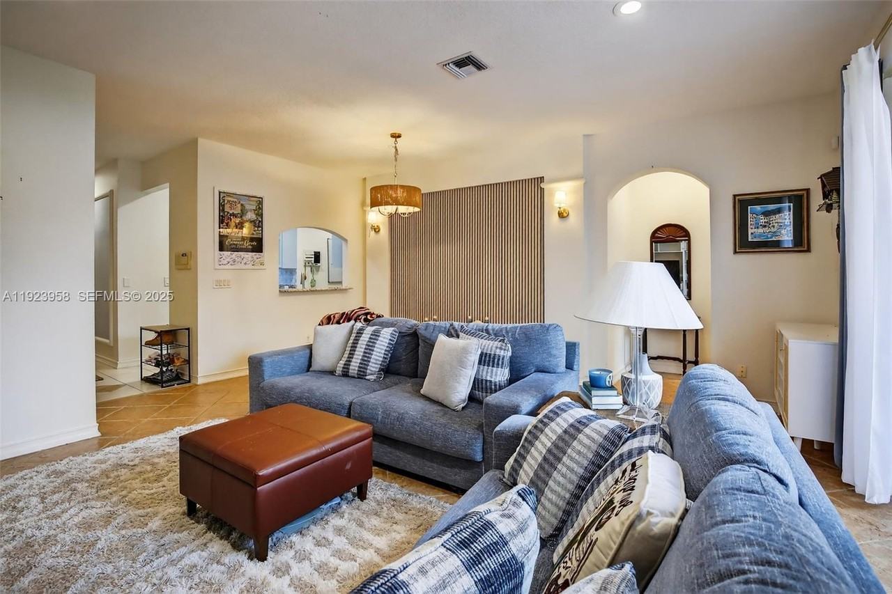 13174 Nw 9th Ct #13174 - Photo 3 of 47