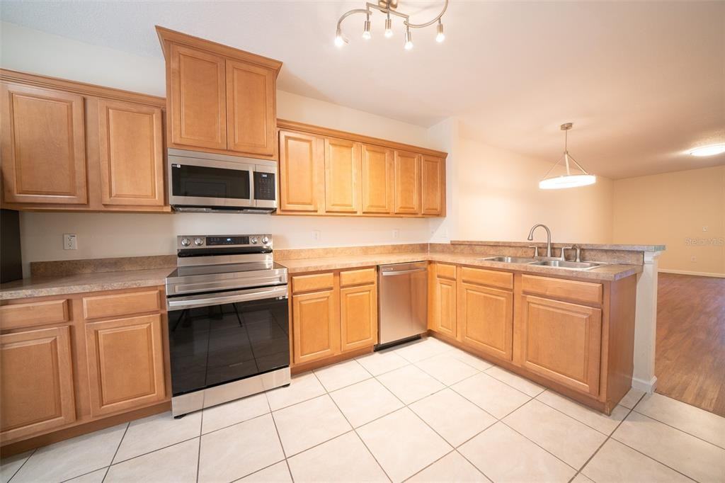 5808 Nature Terrace Cv #5808 - Photo 5 of 31