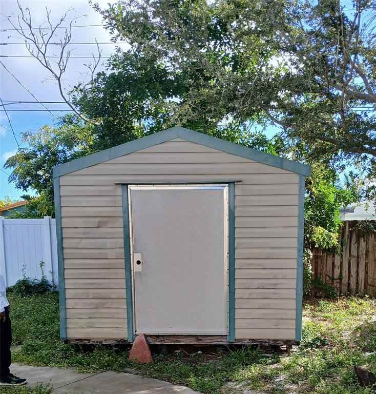 514 Nw 3rd Ave #514 - Photo 2 of 11