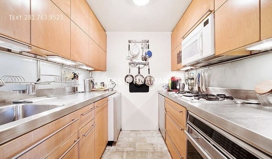 55 Poplar St #5 - Photo 5 of 6