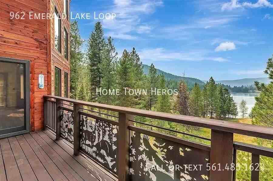 962 Emerald Lake Loop - Photo 3 of 19