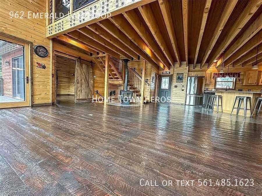 962 Emerald Lake Loop - Photo 6 of 19