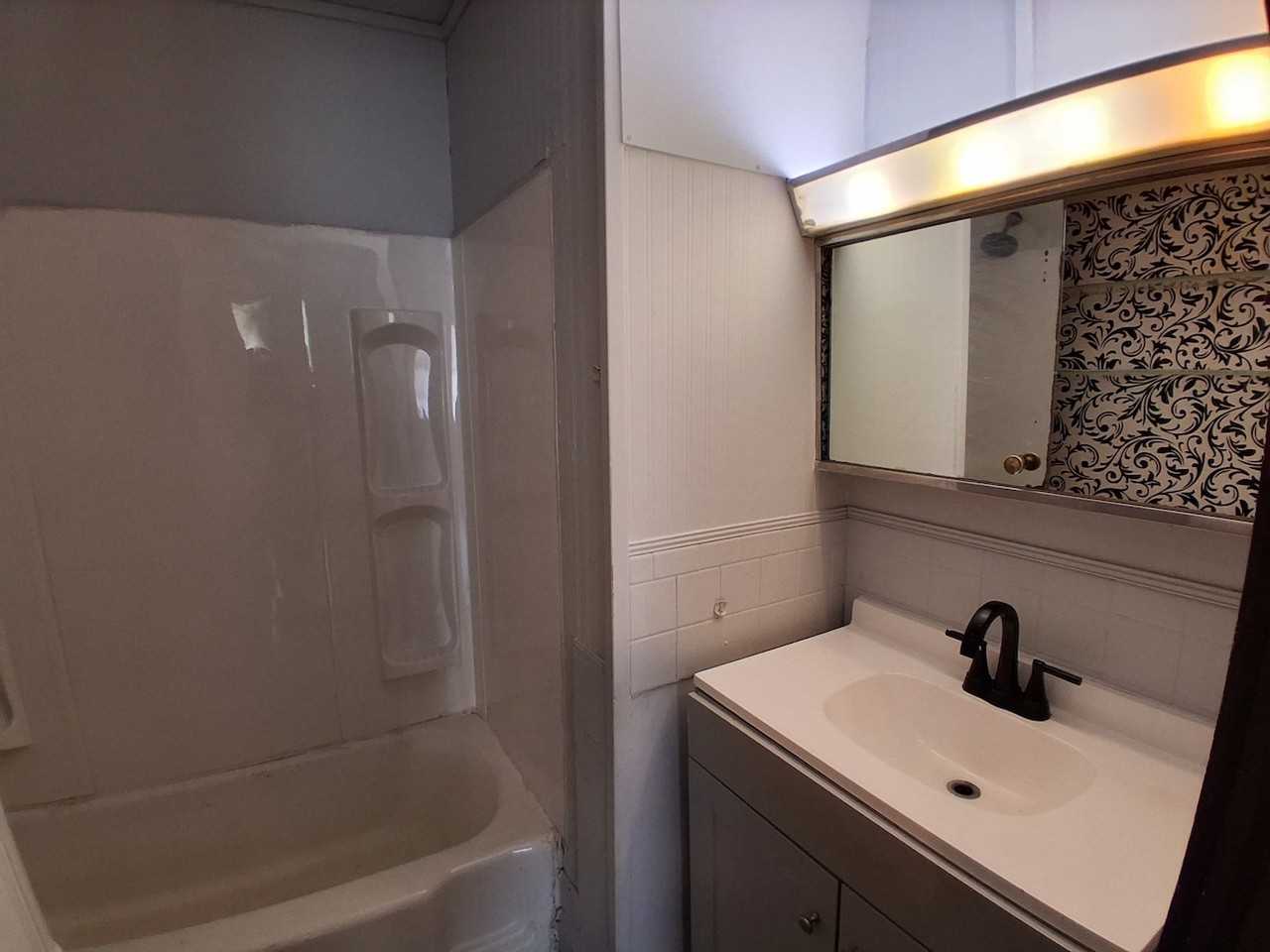 501 N Bowman Ave #N - Photo 4 of 19