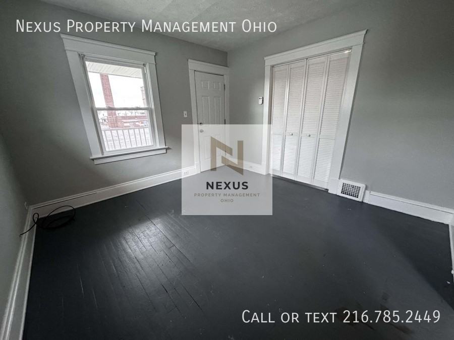 10008 Mount Auburn Ave #UP - Photo 4 of 11