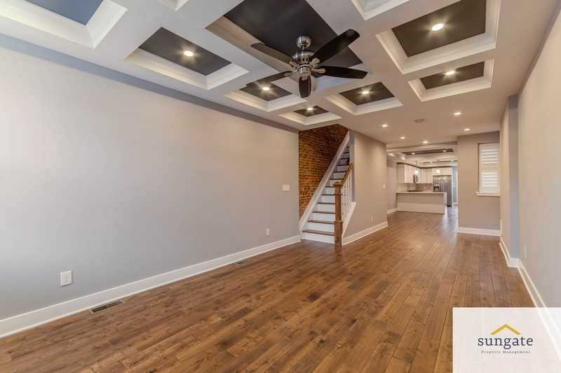 1125 S Clinton St - Photo 5 of 45