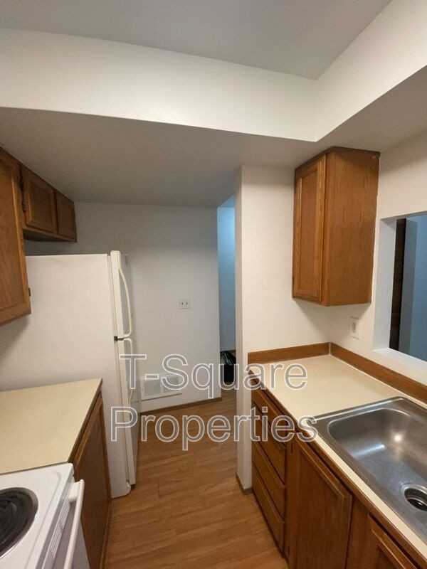 225 164th St Se #102 - Photo 4 of 22