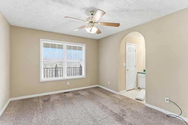 144 Stone Henge Ln - Photo 6 of 10