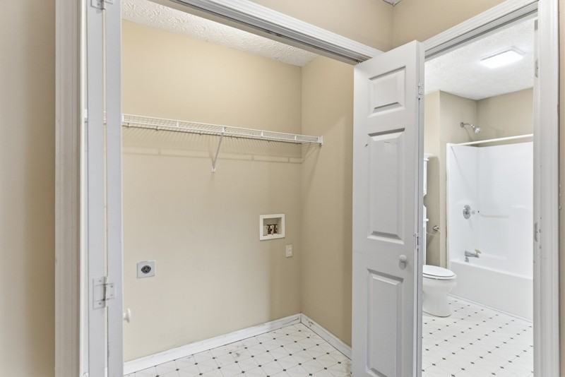 144 Stone Henge Ln - Photo 7 of 10