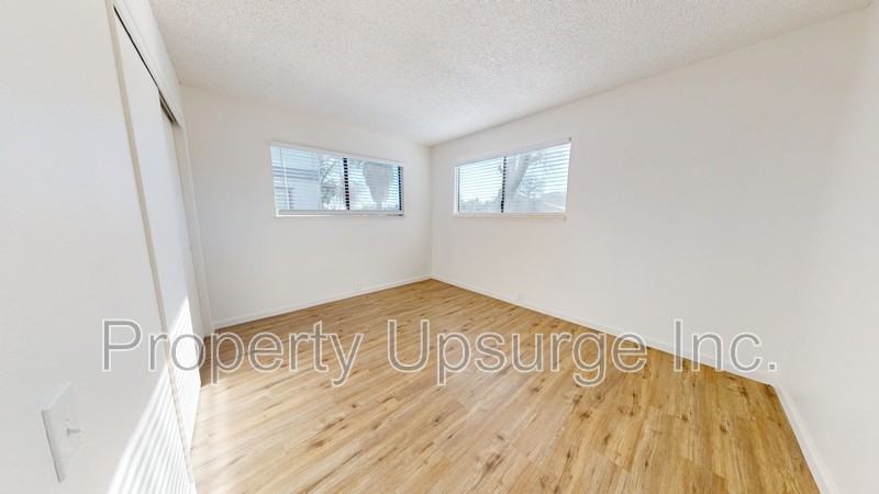 915 Lakeside Dr #7 - Photo 6 of 11