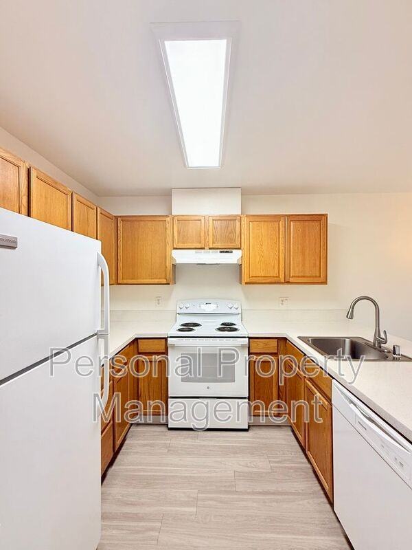 3412 Ne 66th Ave #A08 - Photo 4 of 17