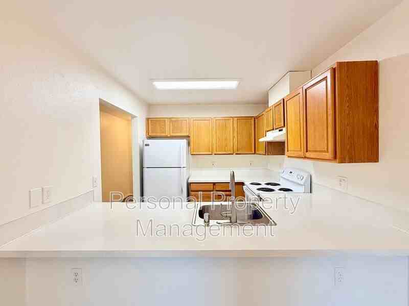 3412 Ne 66th Ave #A08 - Photo 5 of 17