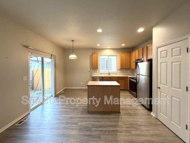 4258 Se Maya Ct - Photo 5 of 18