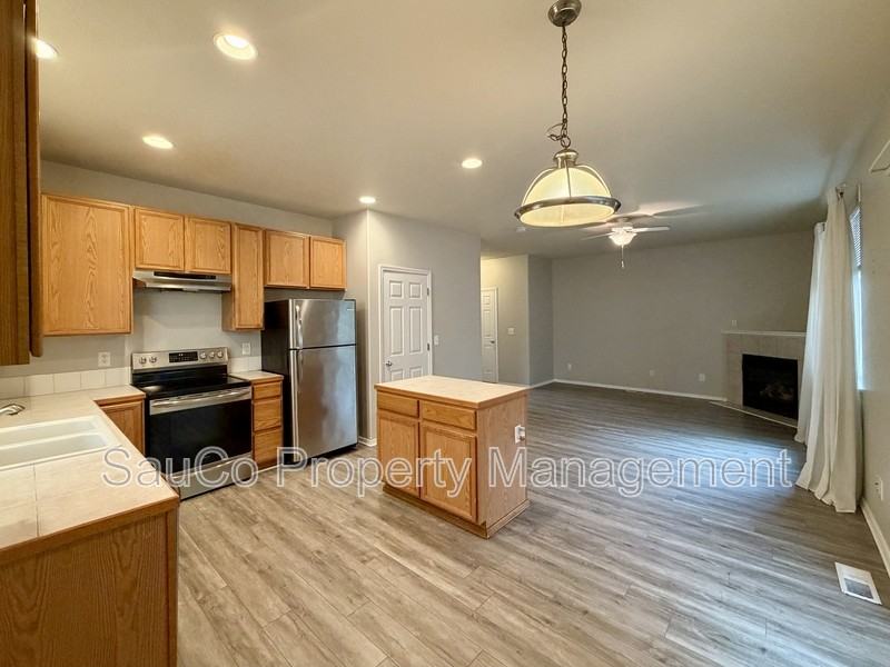 4258 Se Maya Ct - Photo 7 of 18