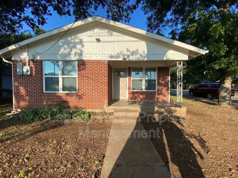 702 S Wilhite St - Photo 2 of 19