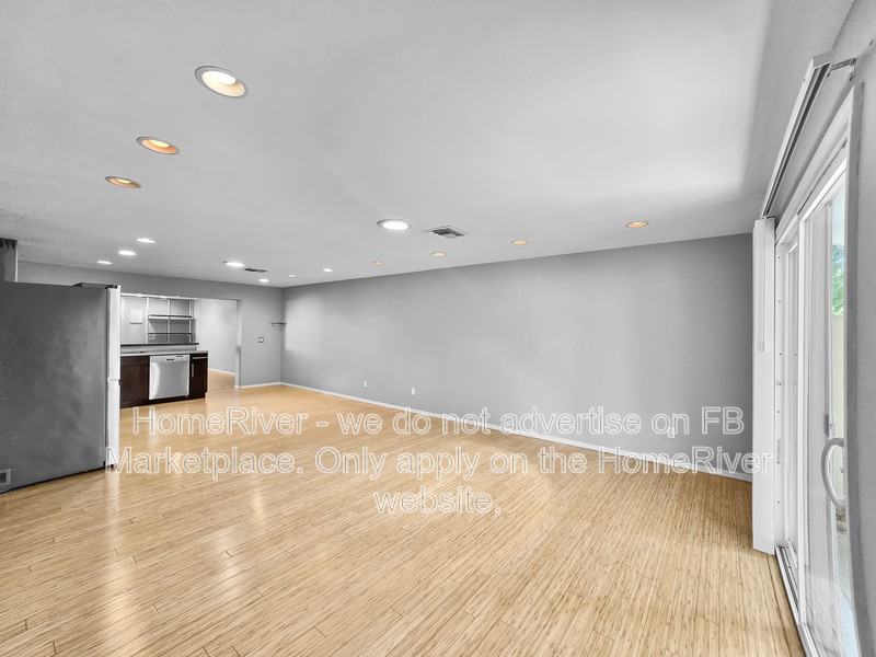 7613 E Minnezona Ave - Photo 4 of 20