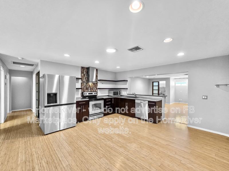 7613 E Minnezona Ave - Photo 6 of 20