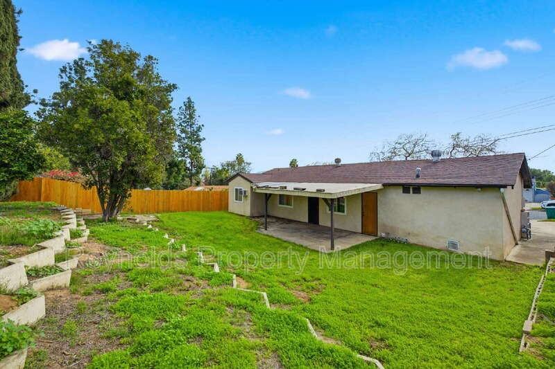 9482 Pike Rd - Photo 3 of 25