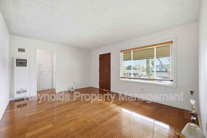 9482 Pike Rd - Photo 5 of 25