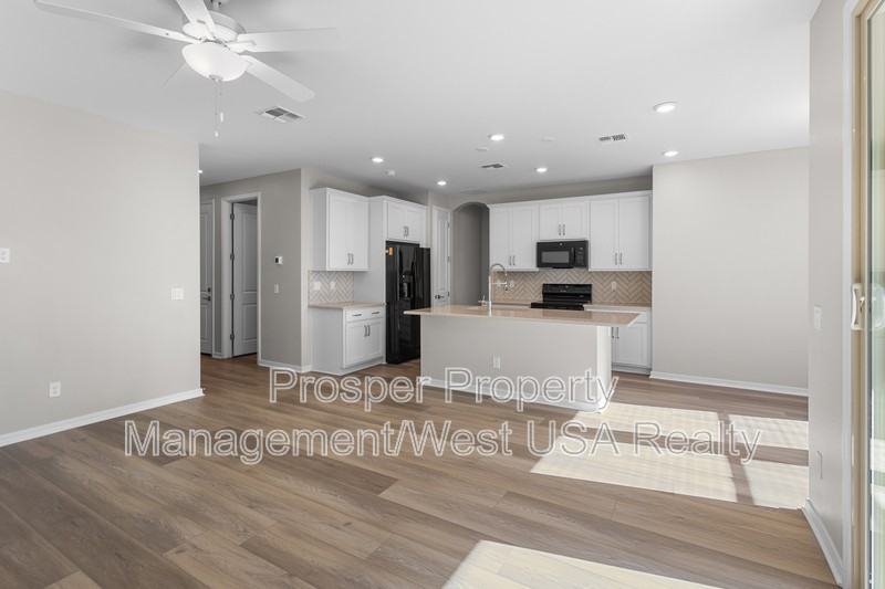 24094 N 162nd Ln - Photo 3 of 20