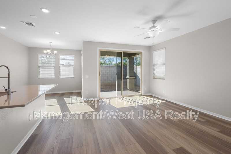 24094 N 162nd Ln - Photo 6 of 20