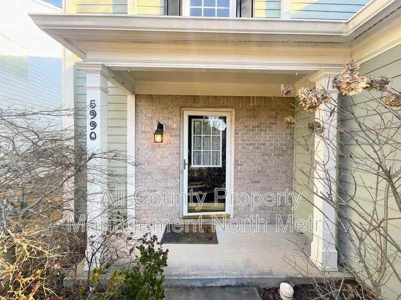 5990 Barrington Ln - Photo 2 of 24