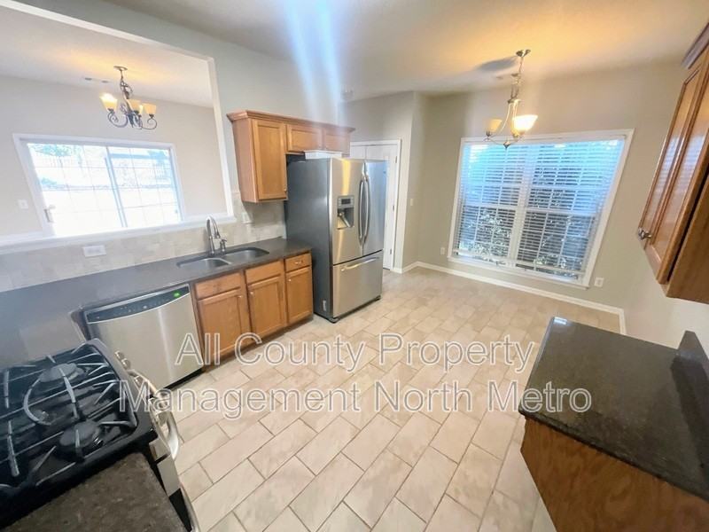 5990 Barrington Ln - Photo 6 of 24