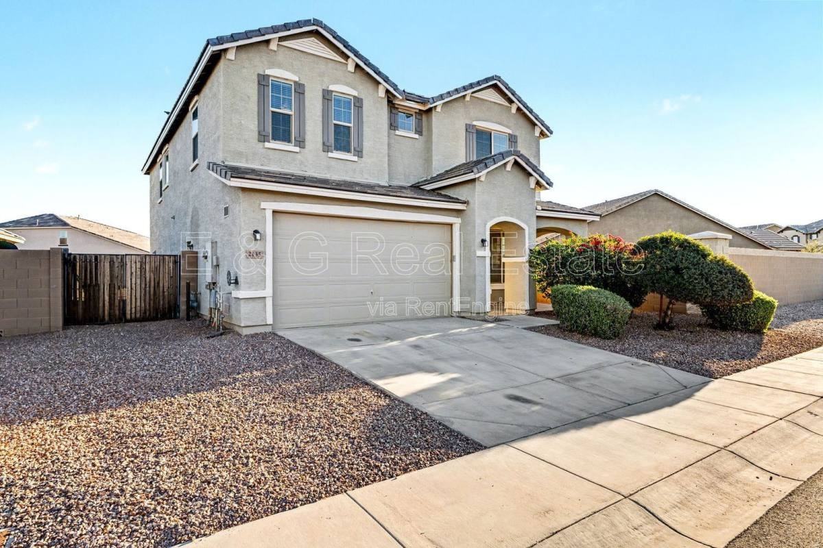 2135 W Tobias Way - Photo 3 of 10