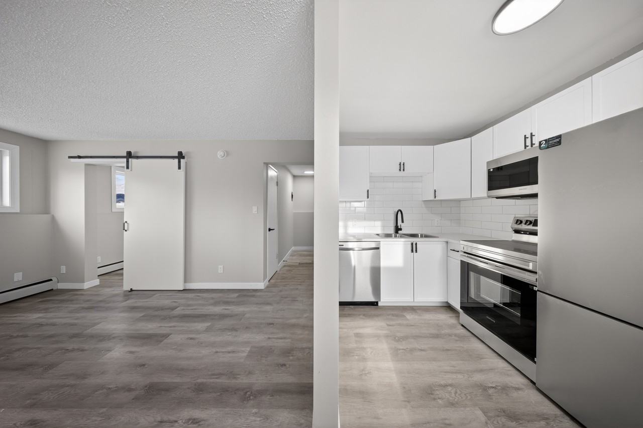 The Lincoln - Photo 7 of 19