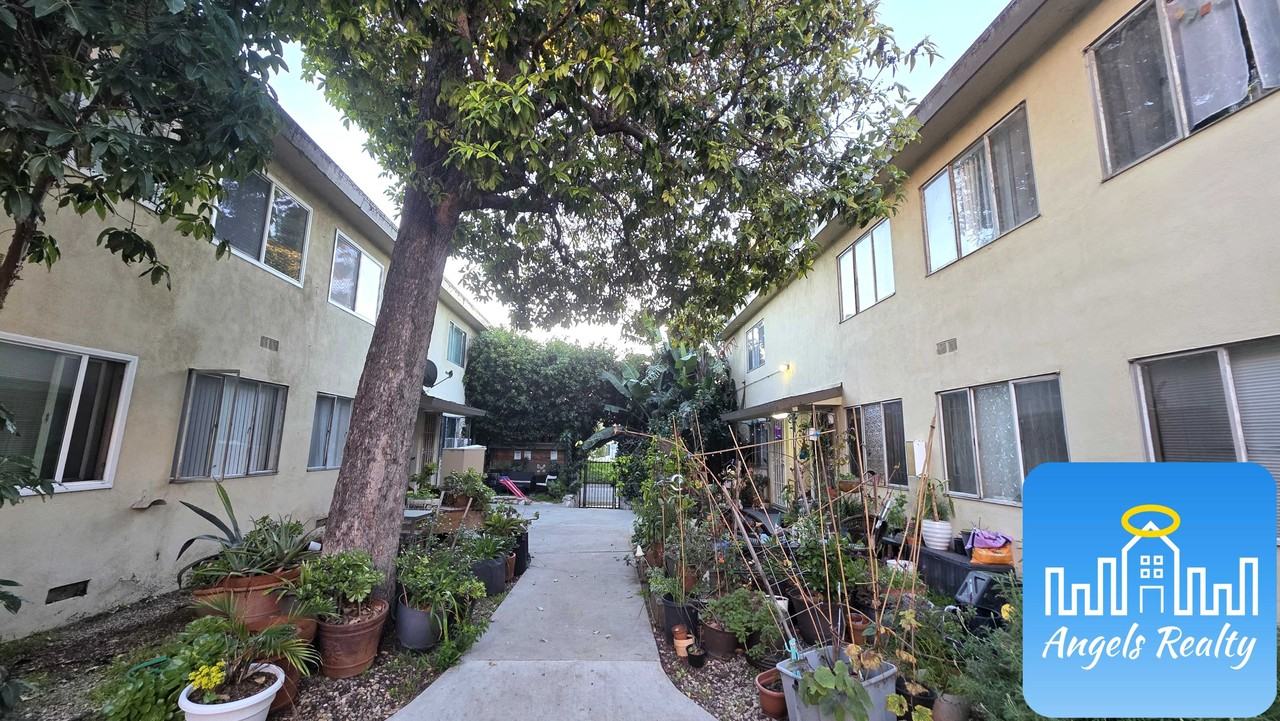 Culver Blvd - Photo 7 of 29