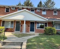 239 N Plum St #3 - Photo 1 of 1