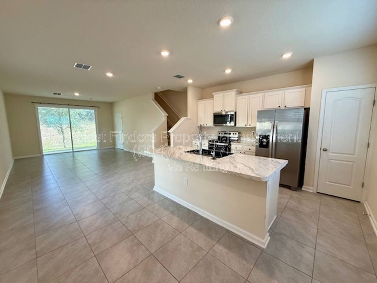 877 Gate Run Rd - Photo 2 of 10