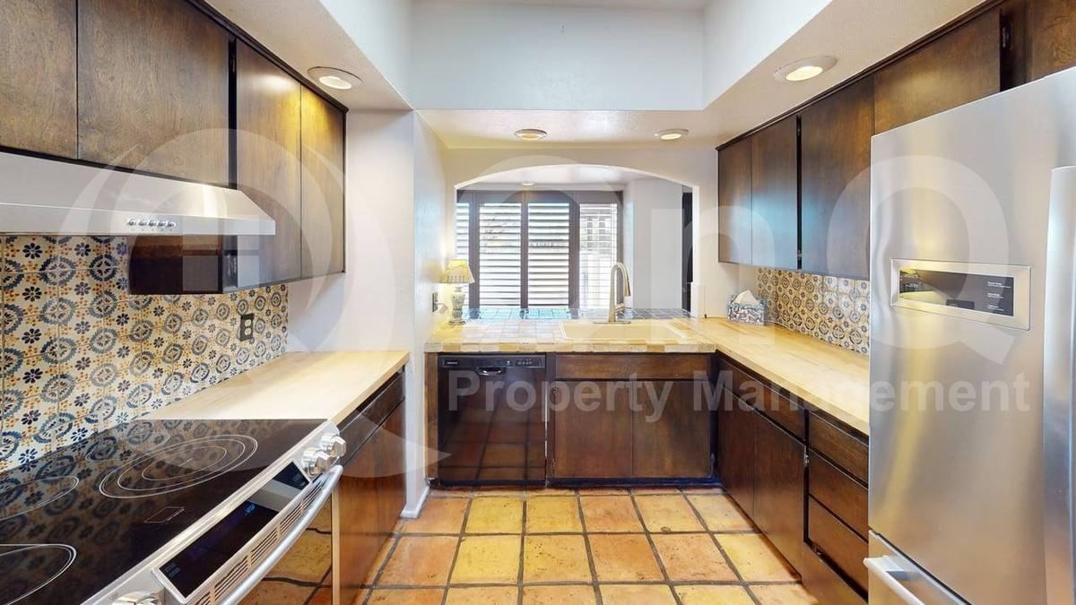 4851 N Via Sonrisa - Photo 2 of 10