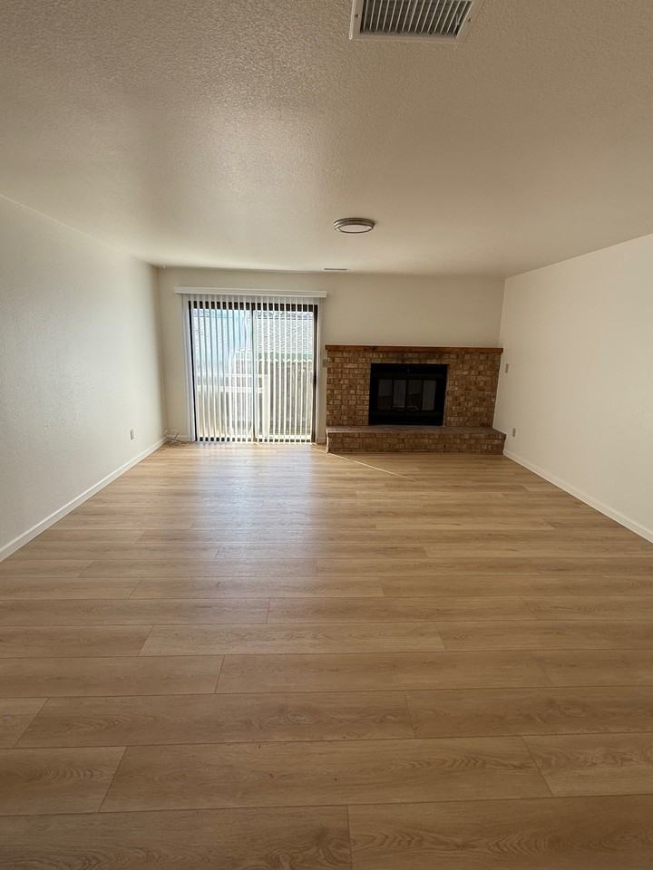 151 Bryson Dr - Photo 7 of 16