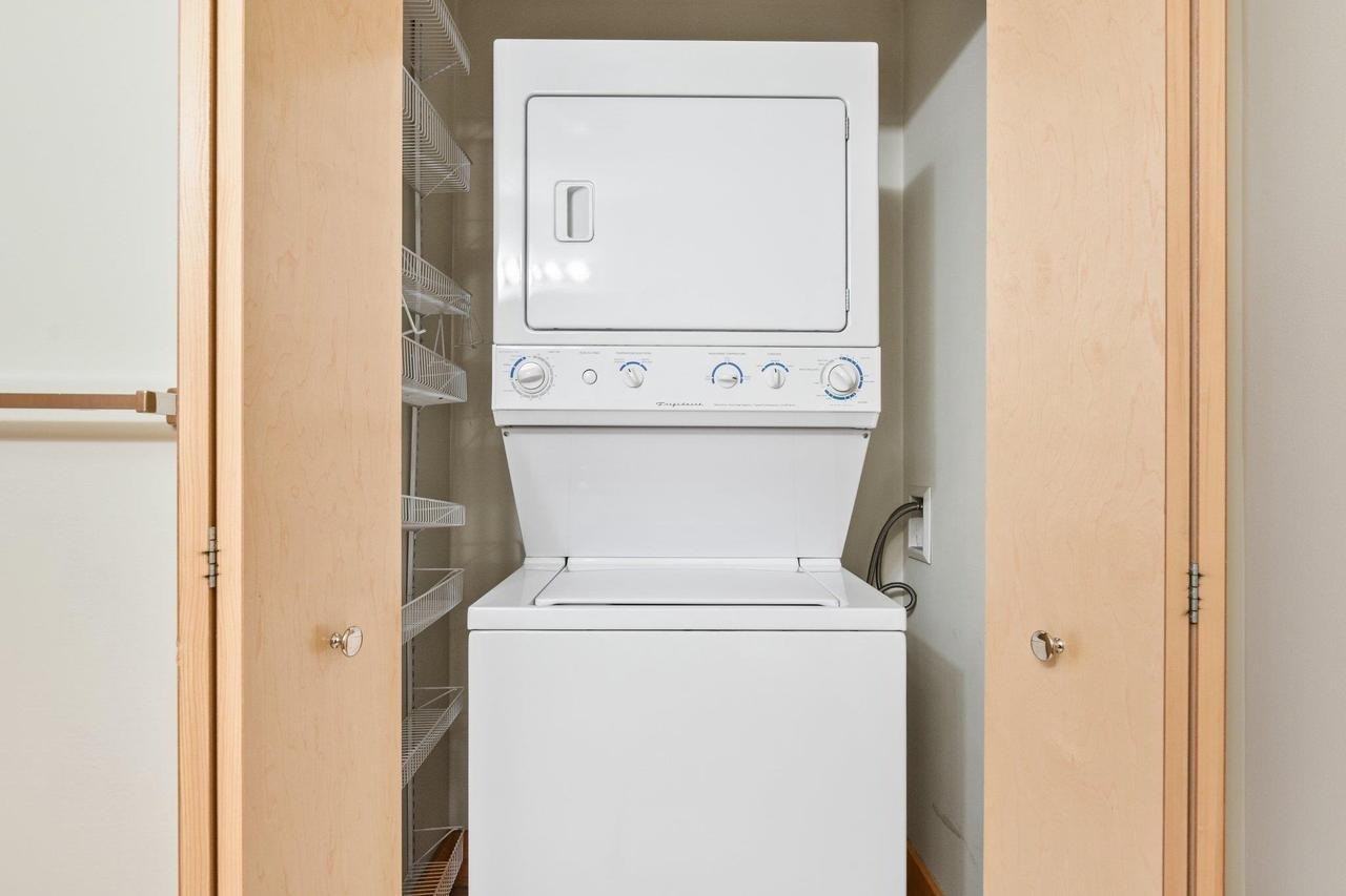 333 W Mifflin St - Photo 6 of 10