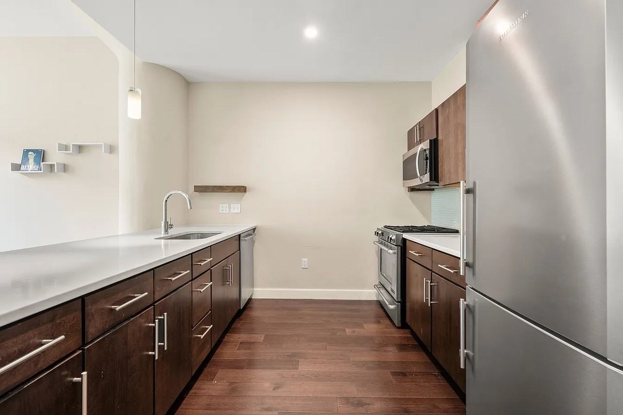 43 Westland Ave - Photo 4 of 7