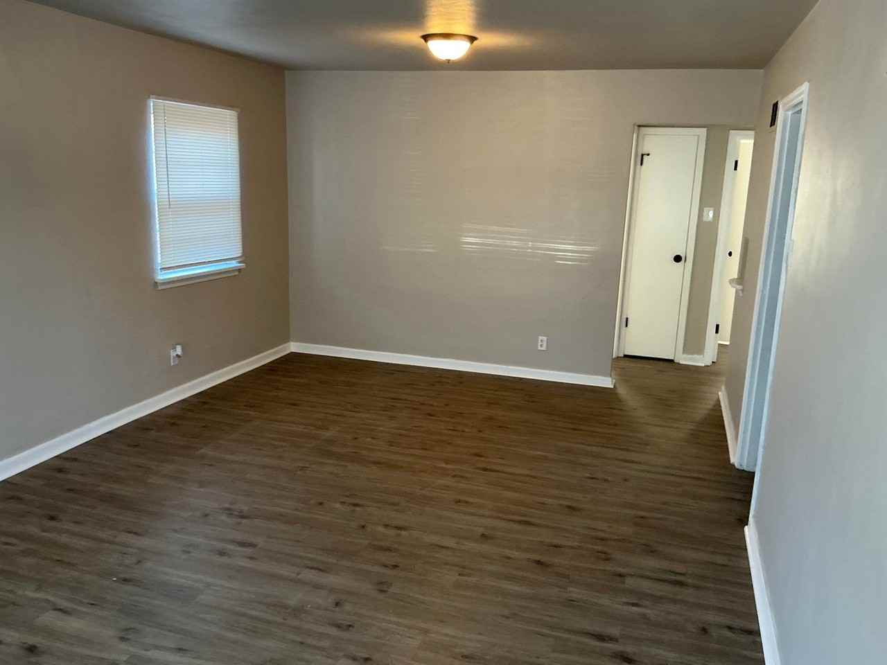 7102 Lillian Ave - Photo 7 of 11