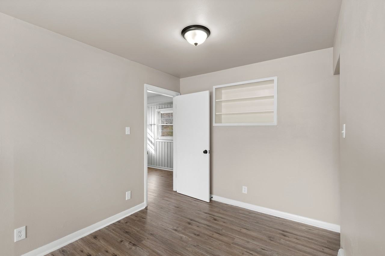 923 Highmont Dr - Photo 7 of 27