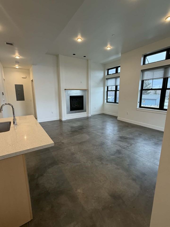 70 Beryl Ave #4B - Photo 5 of 11