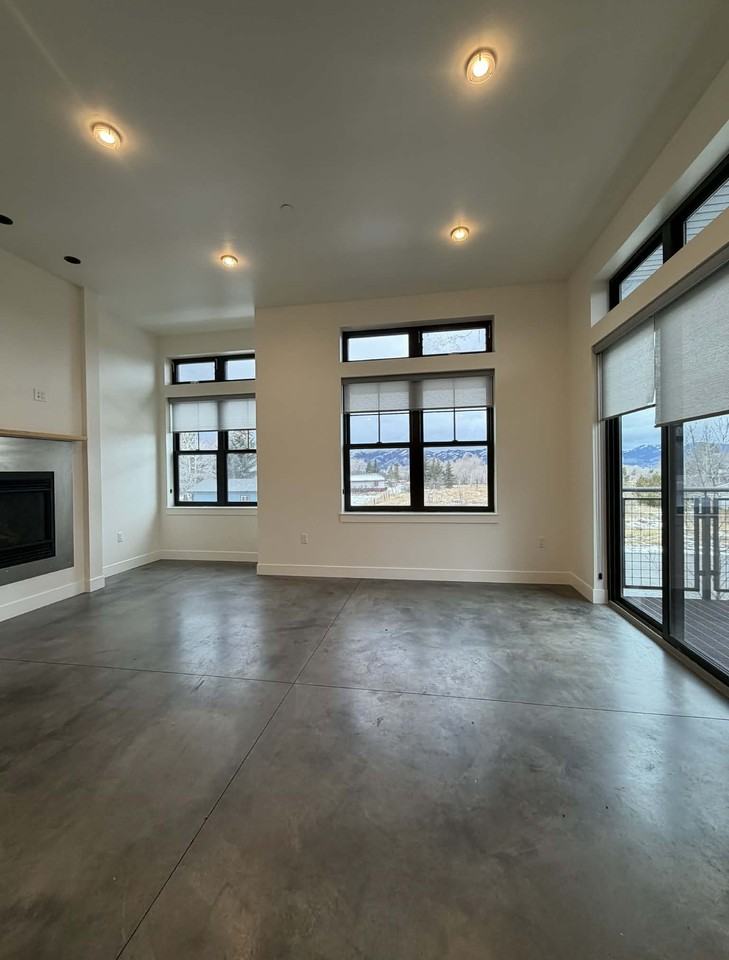 70 Beryl Ave #4B - Photo 7 of 11